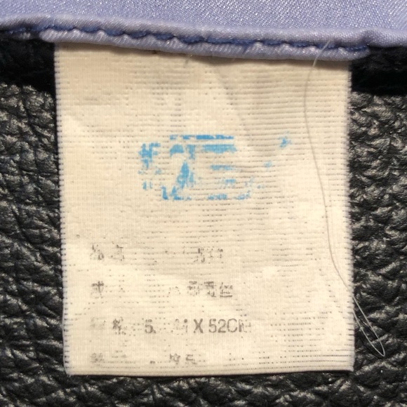 Pretty Silk Neck Scarf -OS- in a delicate floral pattern - Picture 4 of 4